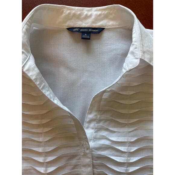 Brooks Brothers 346 White Pleated Blouse Sz 8 Made in USA Stretch - Picture 5 of 7